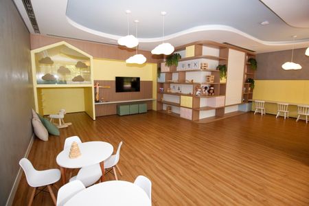 Apartamento para alugar com 265m², 3 quartos e 4 vagas Apartamento para alugar com 265m², 3 quartos e 4 vagasÁrea comum - Brinquedoteca