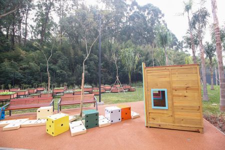 Apartamento para alugar com 265m², 3 quartos e 4 vagas Apartamento para alugar com 265m², 3 quartos e 4 vagasÁrea comum - Playground