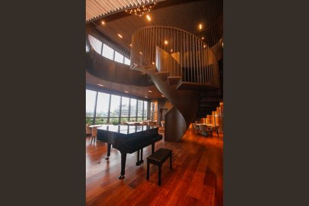 Apartamento para alugar com 265m², 3 quartos e 4 vagas Apartamento para alugar com 265m², 3 quartos e 4 vagasÁrea comum - Salão de festas