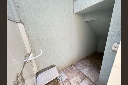Casa para alugar com 62m², 2 quartos e 1 vagaÁrea de Serviço