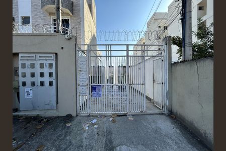 Casa para alugar com 62m², 2 quartos e 1 vagaFachada + plaquinha