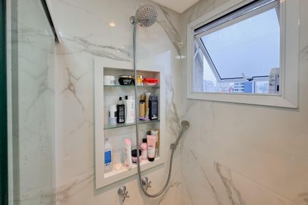 Apartamento à venda com 70m², 2 quartos e 1 vagaBanheiro da Suíte