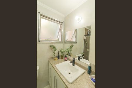 Apartamento à venda com 66m², 2 quartos e 1 vaga Apartamento à venda com 66m², 2 quartos e 1 vagaBanheiro