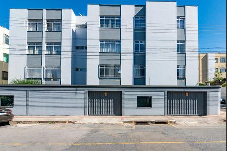 Apartamento à venda com 110m², 3 quartos e 1 vagaFachada e Placa 