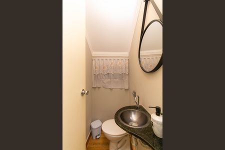 Casa à venda com 154m², 3 quartos e 2 vagasLavabo