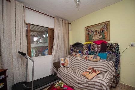 Casa à venda com 150m², 4 quartos e 1 vagaSala casa 2