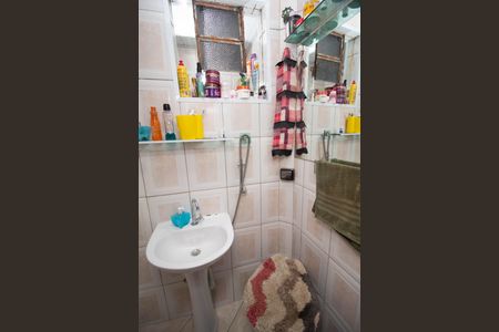 Casa à venda com 150m², 4 quartos e 1 vagaBanheiro Casa 2