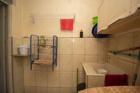 Casa à venda com 150m², 4 quartos e 1 vagaÁrea de Serviço