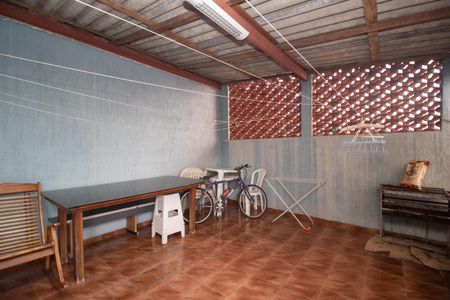 Casa à venda com 150m², 4 quartos e 1 vagaÁrea Comum - Salão