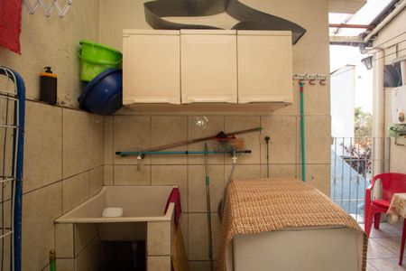 Casa à venda com 150m², 4 quartos e 1 vagaÁrea de Serviço