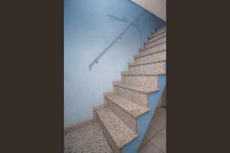 Casa à venda com 150m², 4 quartos e 1 vagaEscada