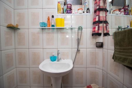 Casa à venda com 150m², 4 quartos e 1 vagaBanheiro Casa 2