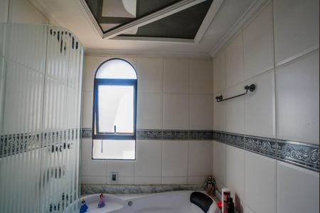 Apartamento à venda com 130m², 3 quartos e 2 vagasBanheiro da Suíte