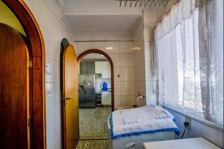 Apartamento à venda com 130m², 3 quartos e 2 vagasÁrea de Serviço