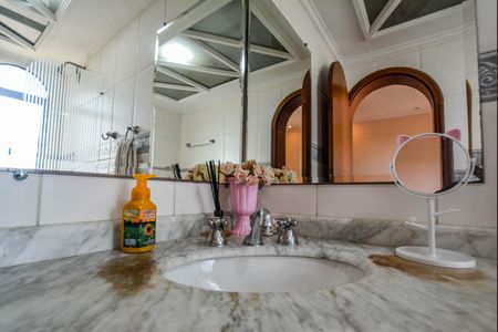 Apartamento à venda com 130m², 3 quartos e 2 vagasBanheiro da Suíte