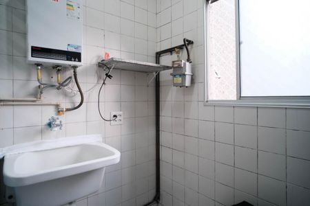 Apartamento para alugar com 60m², 3 quartos e 1 vagaÁrea de Serviço