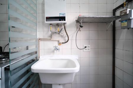 Apartamento para alugar com 60m², 3 quartos e 1 vagaÁrea de Serviço