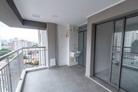 Apartamento à venda com 46m², 1 quarto e 1 vaga Apartamento à venda com 46m², 1 quarto e 1 vagaVaranda