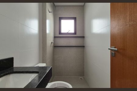 Apartamento à venda com 127m², 2 quartos e 2 vagasBanheiro da suíte