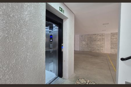 Apartamento à venda com 127m², 2 quartos e 2 vagasElevador