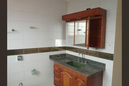 Casa à venda com 220m², 3 quartos e 2 vagas