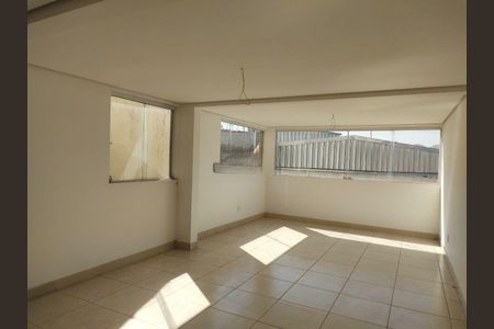Casa à venda com 250m², 3 quartos e 2 vagas