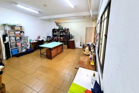 Casa à venda com 212m², 3 quartos e 2 vagas