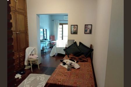 Casa à venda com 105m², 3 quartos e 1 vaga