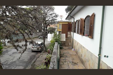 Casa à venda com 180m², 3 quartos e 3 vagas