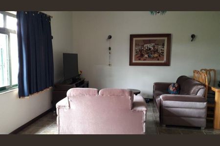 Casa à venda com 180m², 3 quartos e 3 vagas