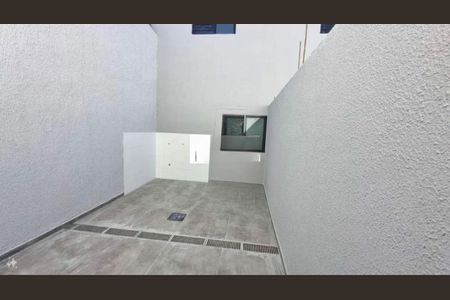 Casa à venda com 140m², 3 quartos e 2 vagas