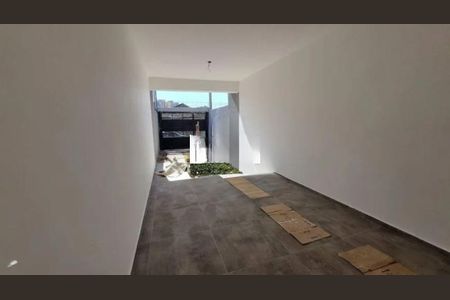 Casa à venda com 140m², 3 quartos e 2 vagas