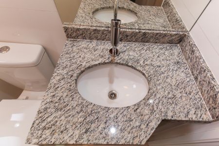 Apartamento para alugar com 54m², 2 quartos e 1 vaga Apartamento para alugar com 54m², 2 quartos e 1 vagaBanheiro