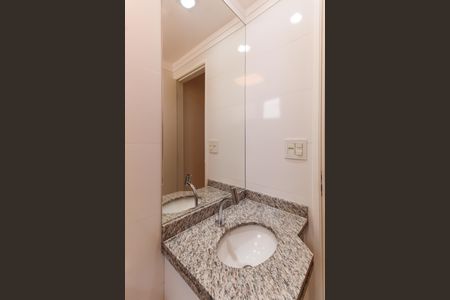 Apartamento para alugar com 54m², 2 quartos e 1 vaga Apartamento para alugar com 54m², 2 quartos e 1 vagaBanheiro