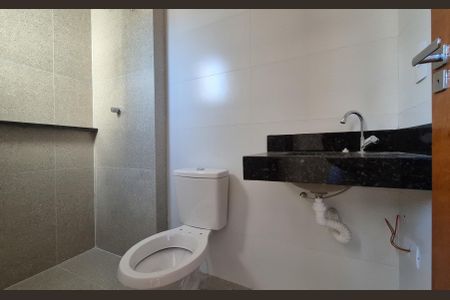 Apartamento à venda com 127m², 2 quartos e 2 vagasBanheiro da suíte