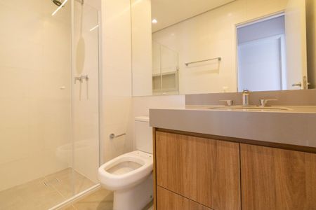 Apartamento à venda com 71m², 2 quartos e 1 vaga Apartamento à venda com 71m², 2 quartos e 1 vagaBanheiro da Suíte