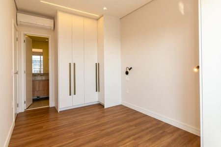 Apartamento à venda com 71m², 2 quartos e 1 vaga Apartamento à venda com 71m², 2 quartos e 1 vagaSuíte