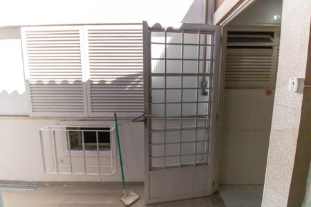 Casa à venda com 180m², 3 quartos e 1 vagaÁrea de Serviço