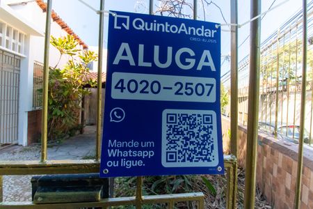 Casa à venda com 180m², 3 quartos e 1 vagaPlaquinha 