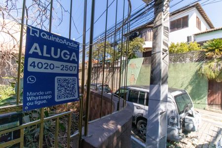 Casa à venda com 180m², 3 quartos e 1 vagaPlaquinha 