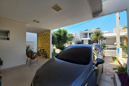 Casa de condomínio à venda com 260m², 4 quartos e 4 vagasGaragem
