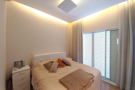 Casa de condomínio à venda com 260m², 4 quartos e 4 vagasSuíte 4