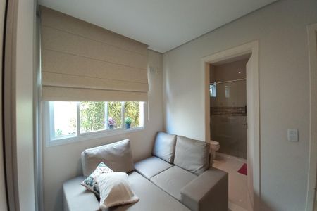 Casa de condomínio à venda com 260m², 4 quartos e 4 vagasSuíte