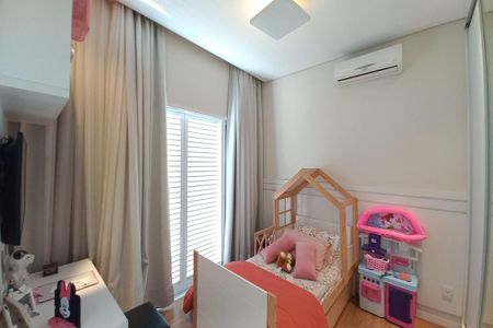 Casa de condomínio à venda com 260m², 4 quartos e 4 vagasSuíte 2