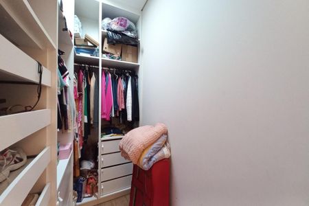 Casa de condomínio à venda com 260m², 4 quartos e 4 vagasCloset da suíte 4