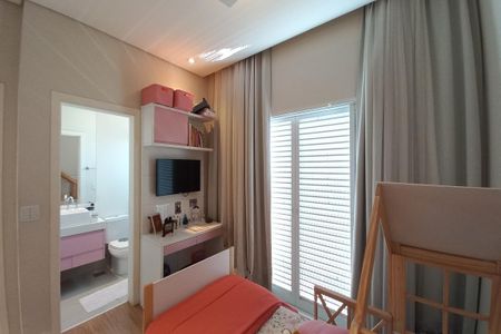 Casa de condomínio à venda com 260m², 4 quartos e 4 vagasSuíte 2