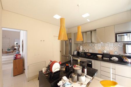 Casa de condomínio à venda com 260m², 4 quartos e 4 vagasCozinha