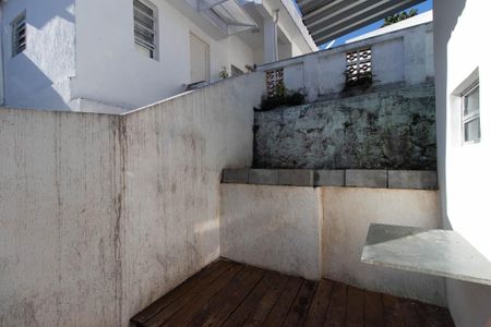 Casa de condomínio para alugar com 70m², 3 quartos e 1 vagaÁrea de Serviço