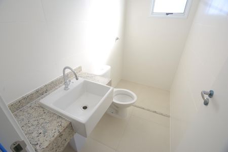 Apartamento à venda com 60m², 2 quartos e 2 vagasBanheiro da Suíte