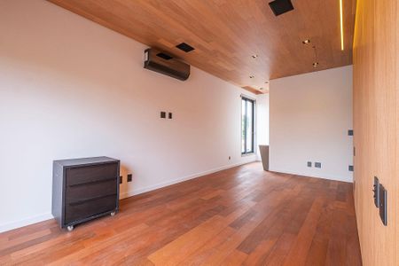 Casa à venda com 450m², 5 quartos e 4 vagasSuíte 1